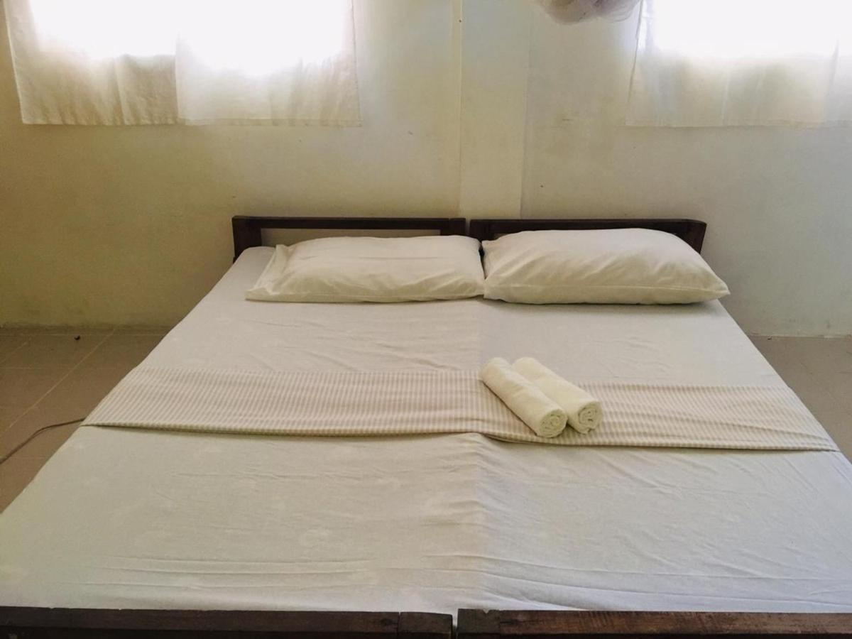 Carabao Guest House San Jose  Bagian luar foto