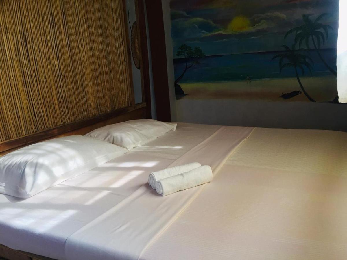 Carabao Guest House San Jose  Bagian luar foto